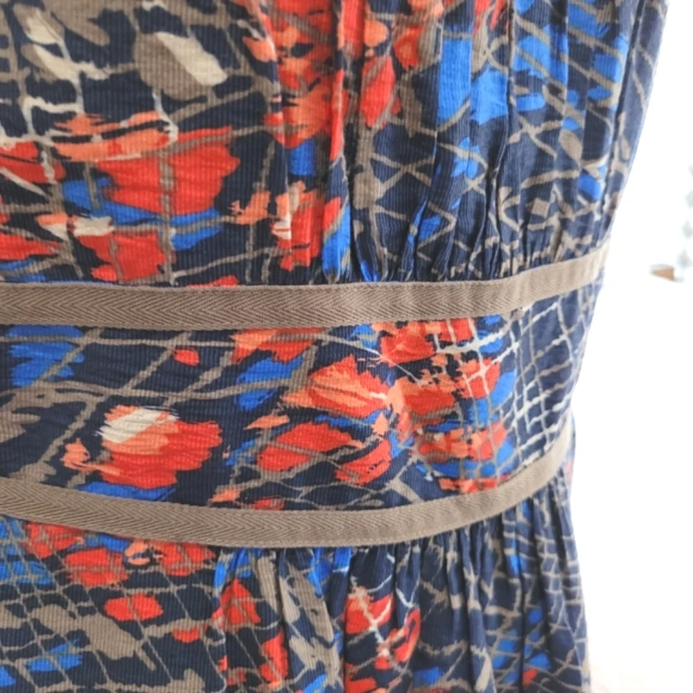 Tahari paint splatter cutout Fit-n-flare dress Size 6